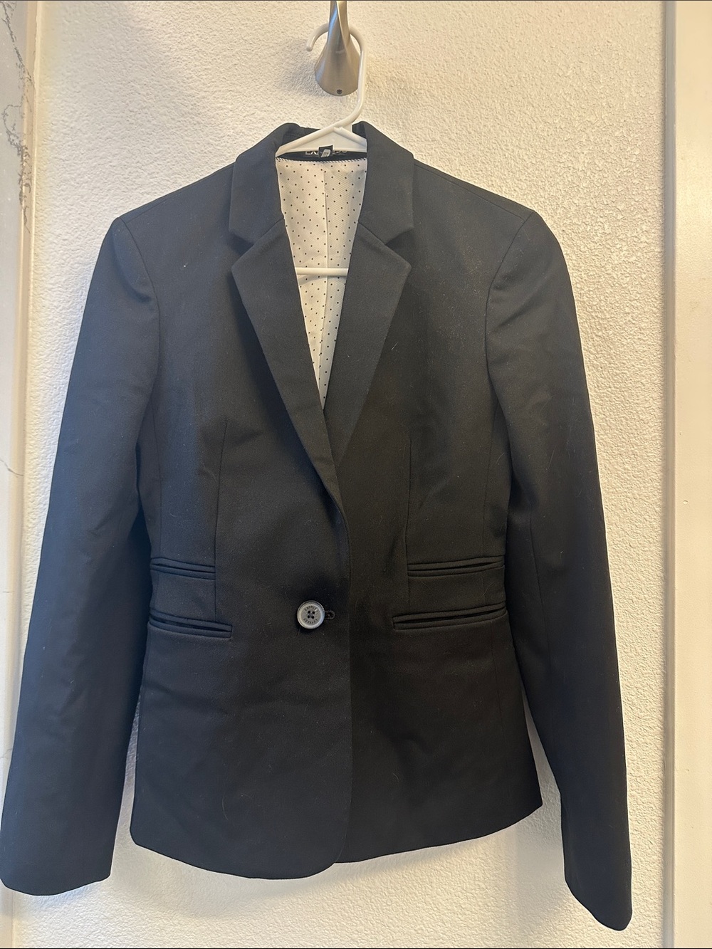 Express Black Single-Button Women’s Blazer Jacket